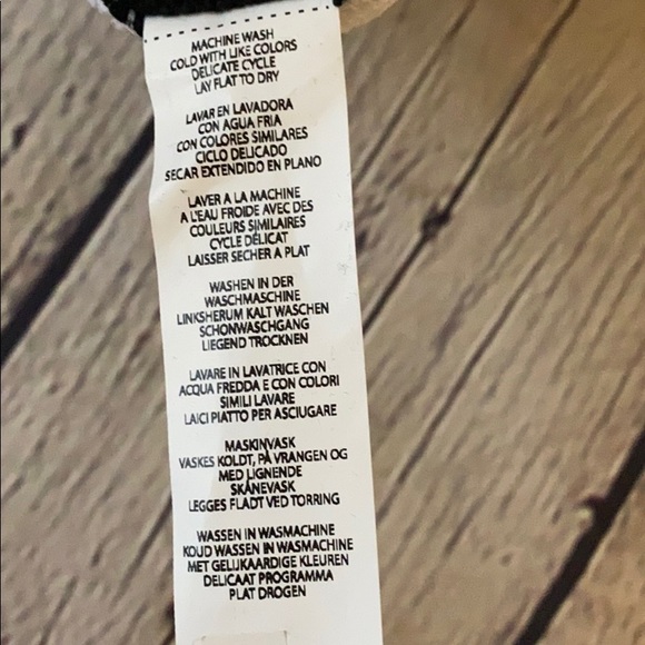 Fabletics Becky mini dress White neck & Side panel - Picture 7 of 8